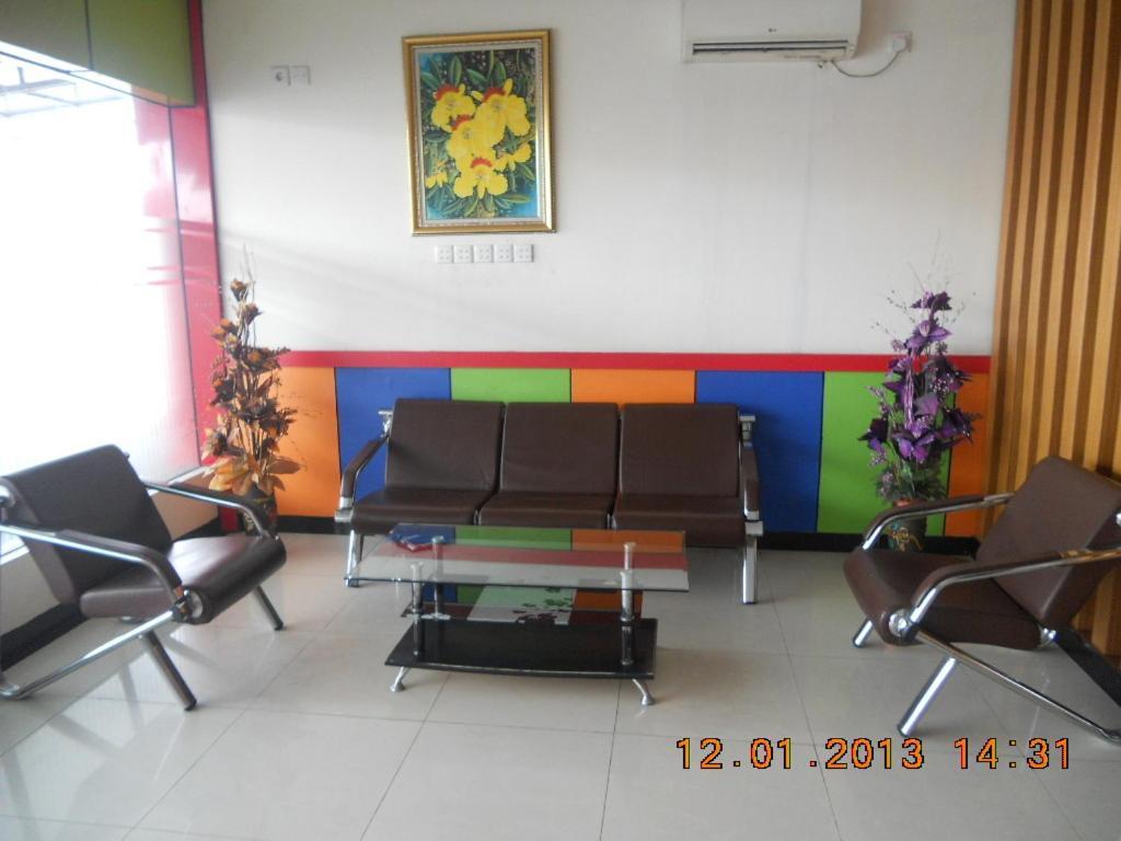 Parma Panam Hotel Pekanbaru Buitenkant foto